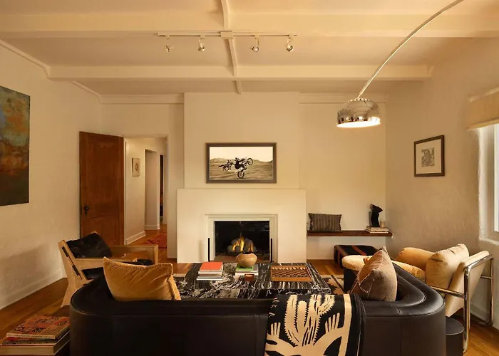 Сasa de vacaciones The A Designer Sam Hughes Retreat