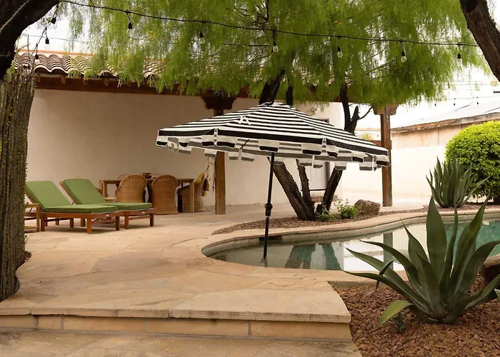 Сasa de vacaciones The A Designer Sam Hughes Retreat